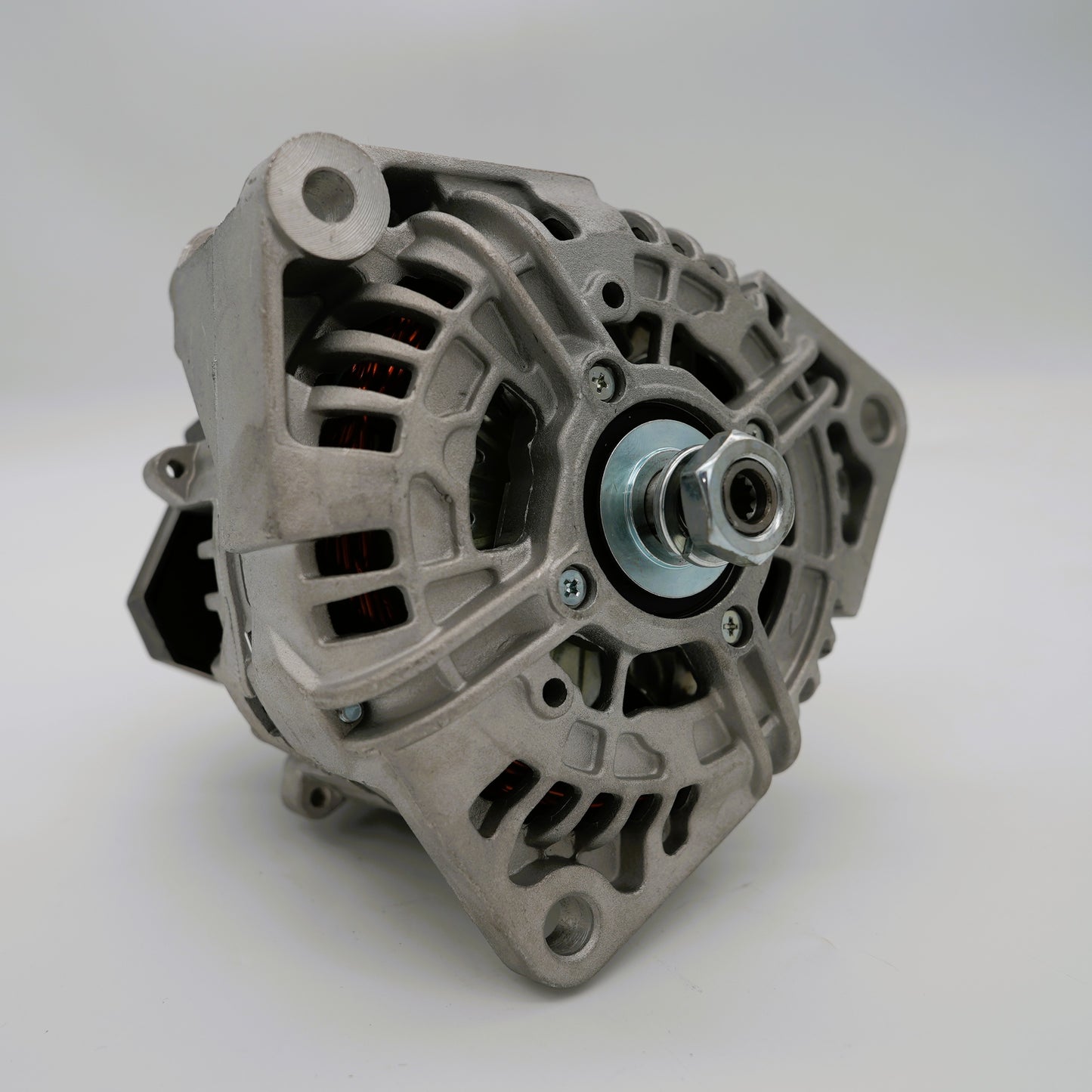 WCP OM906 24V 100A Alternator